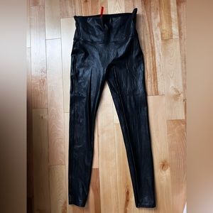 SPANX faux leather leggings size large